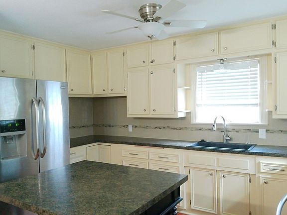 4th image of 1214 Logan Ave