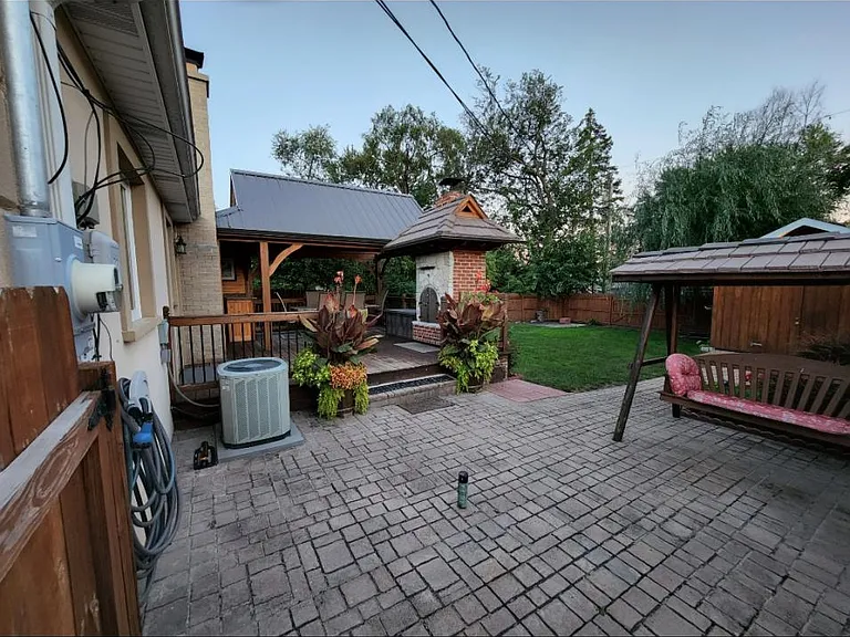 7227 W 113th Pl — Photo 5