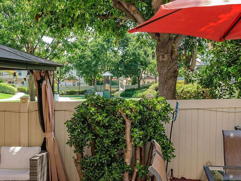 1768 Promenade Cir — Photo 40