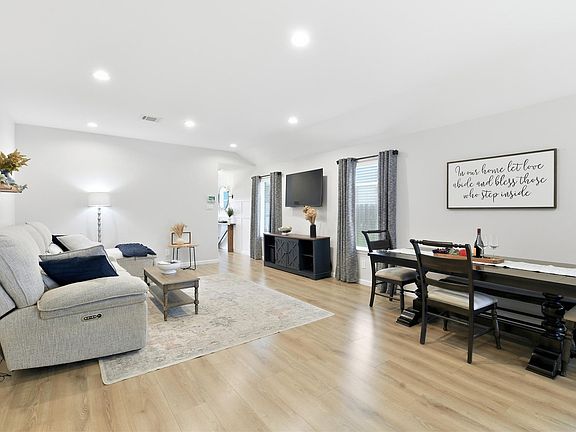5th image of 21214 Alder Oaks Dr