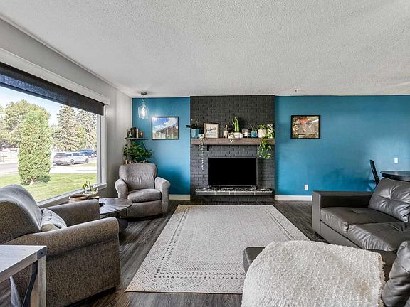 5th image of 4820 62nd Ave