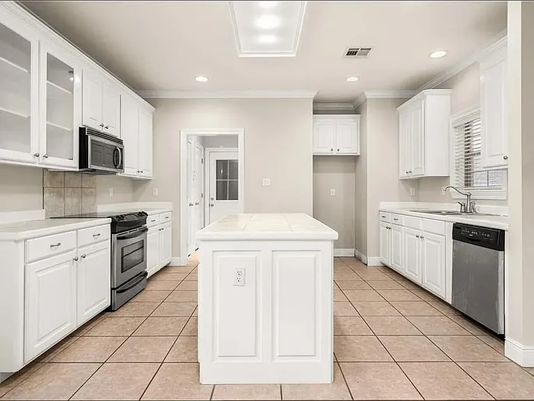 6004 Pepper Tree Dr — Photo 13