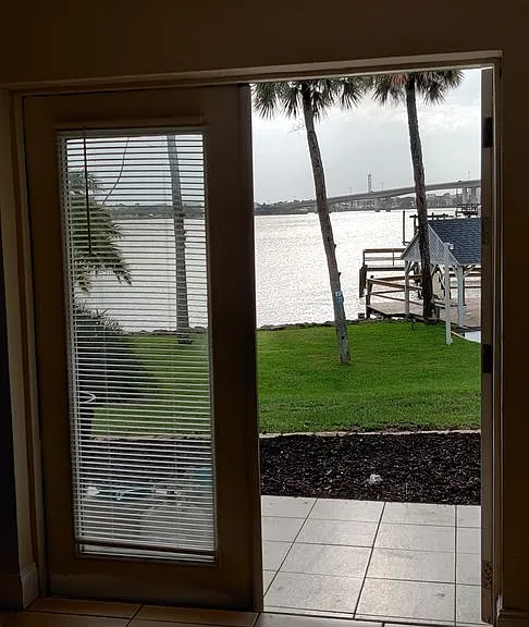 900 S Peninsula Dr #113 — Photo 30