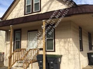 1027 8th St S, La Crosse, WI 54601