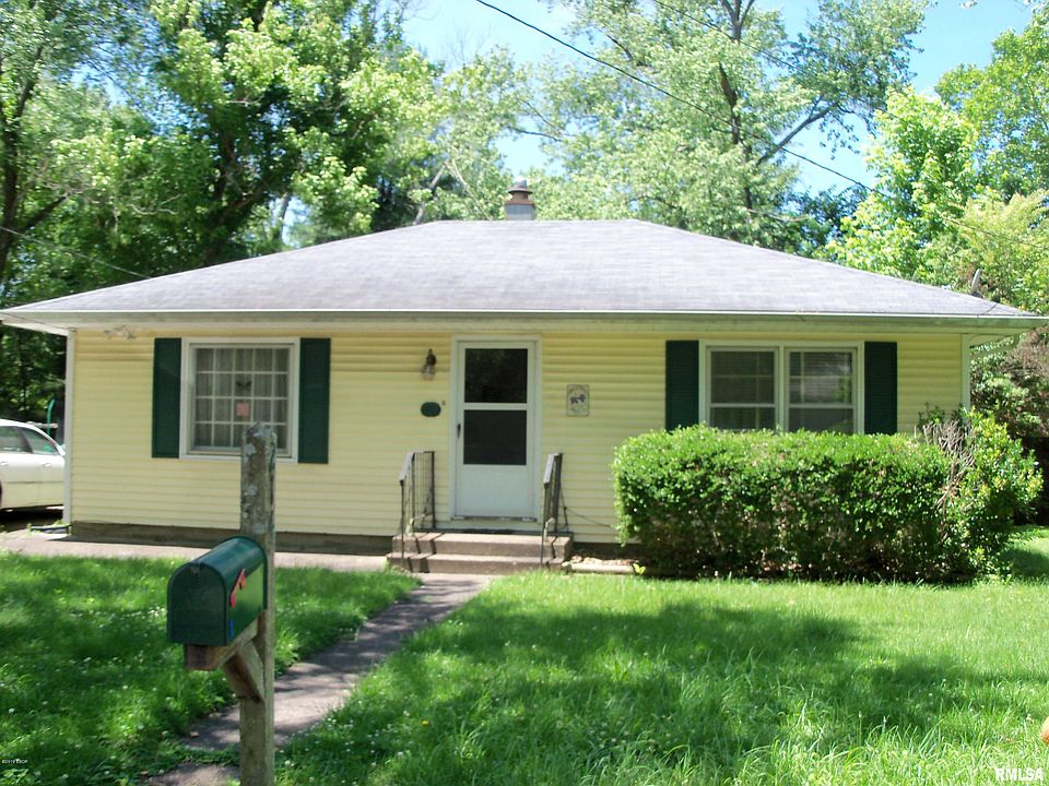 1st image of 214 S Dixon Ave