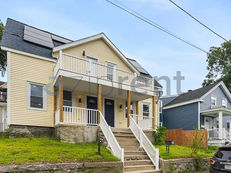 19 Oliver St #19 — Photo 2