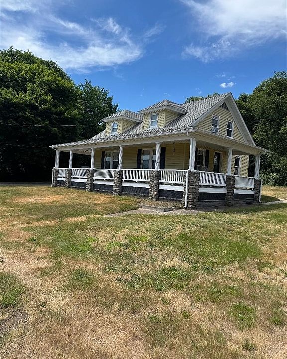 2nd image of 21 School St