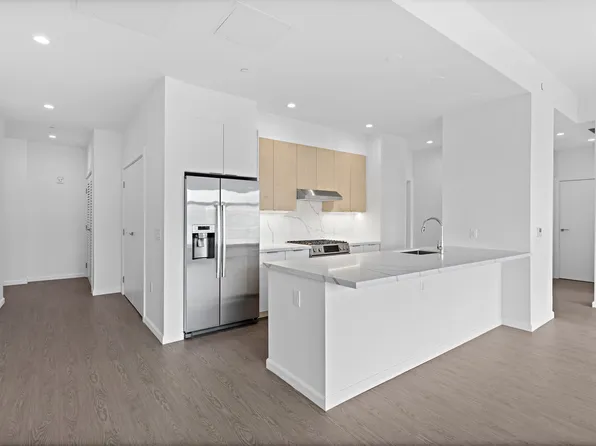 143 Old River Road image 27 of 47