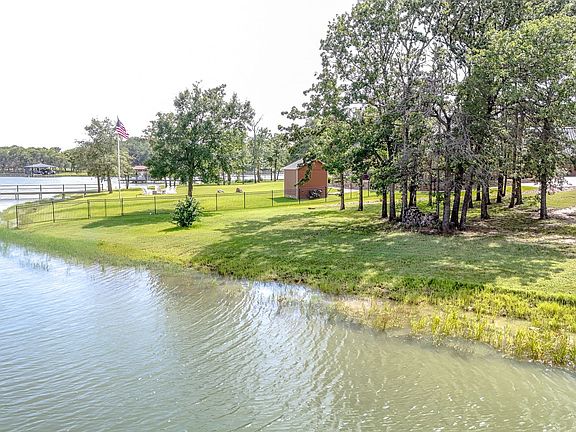 2nd image of 137 Sailboat Dr