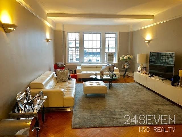 1st image of 124 W 79th St APT 7B