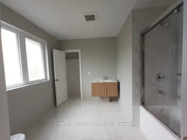 32 Santa Barbara Rd #MAIN — Photo 4