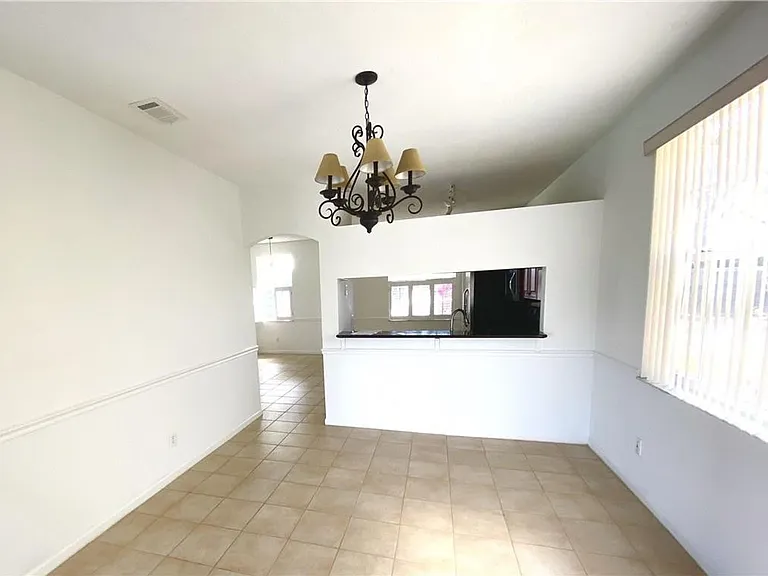 11135 NW 46th Dr — Photo 13