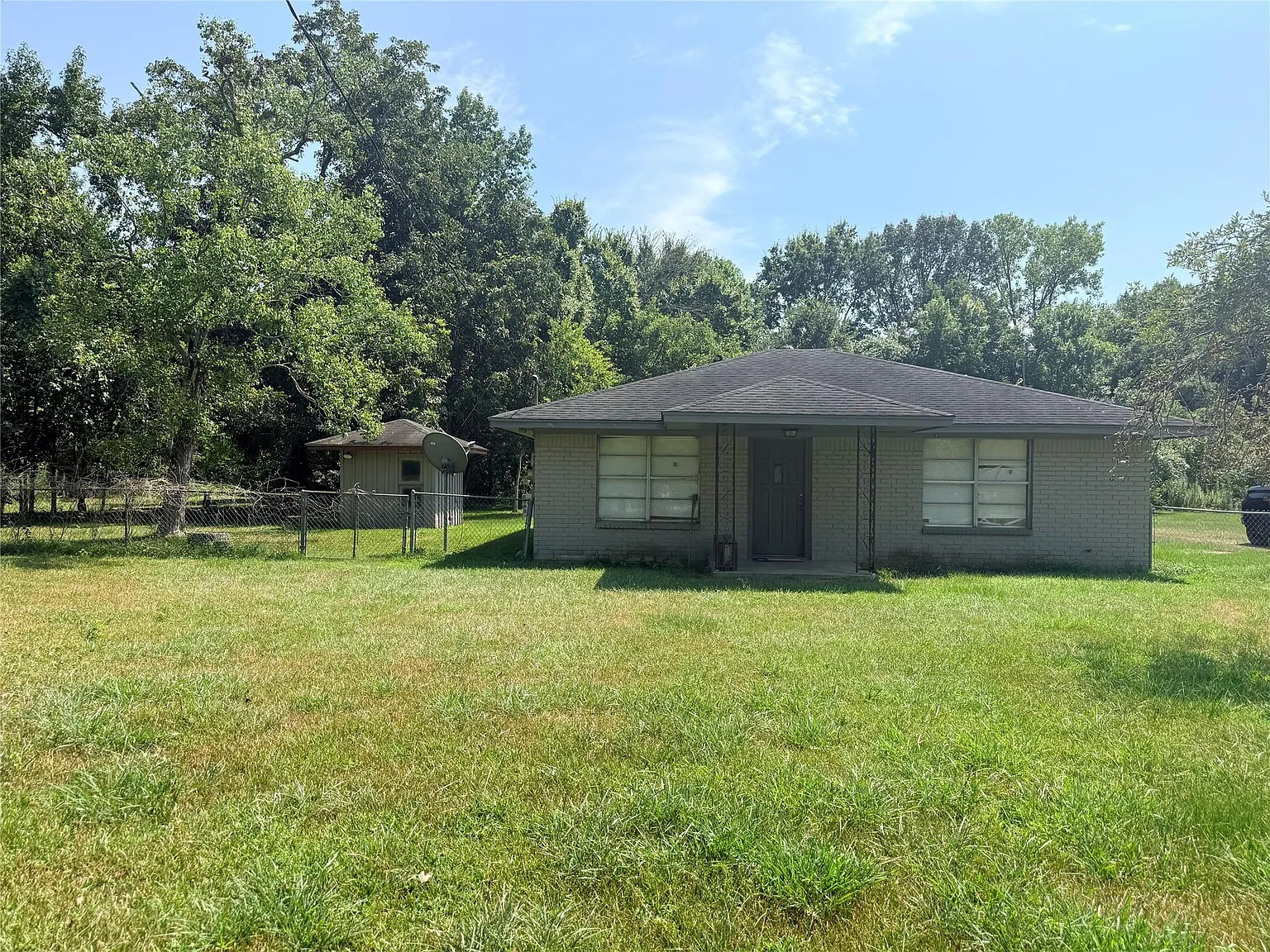 2 bed, 1.0 bath, 900 sqft, $1,800 — Photo 1