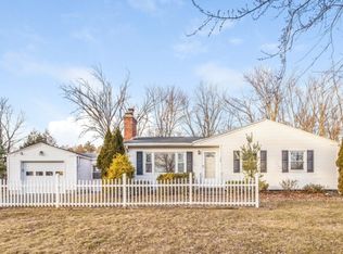 135 Raymond Dr, Hampden, MA 01036