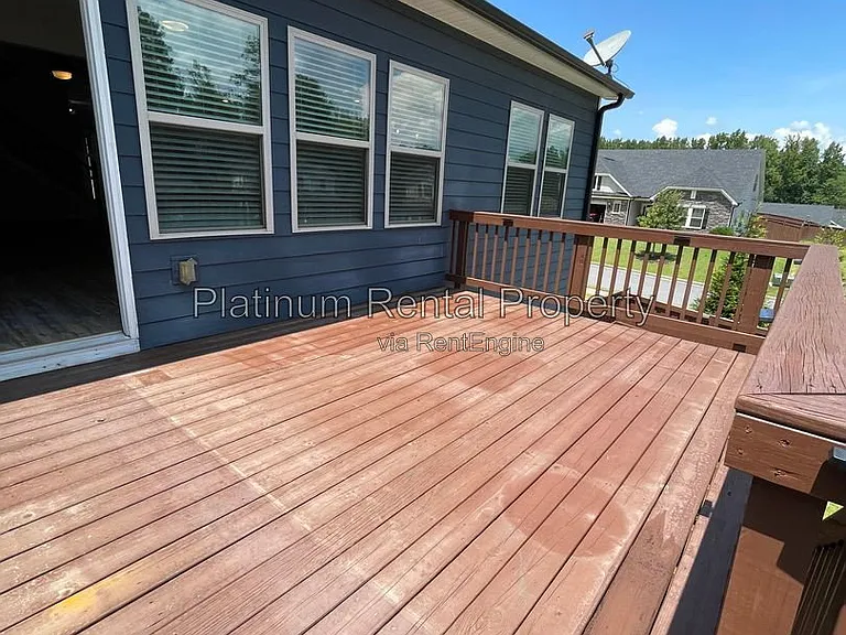 3215 Summerpoint Xing — Photo 39