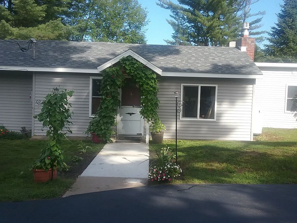 1st image of 74 Cold Brook Dr