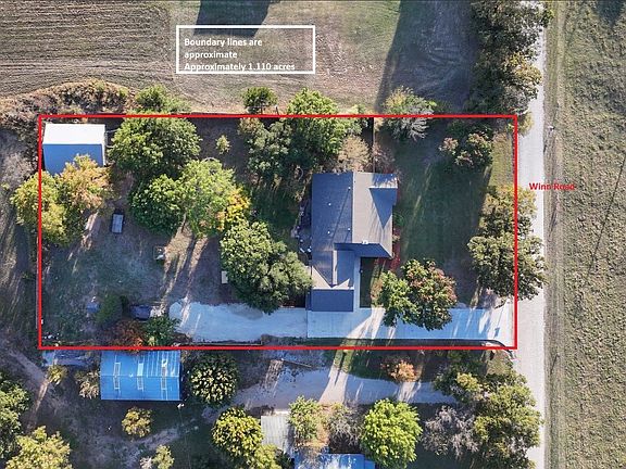 2nd image of 1364 Winn Rd