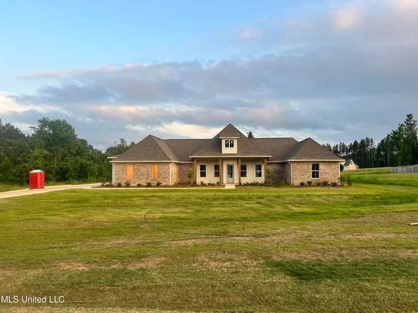 212 Lost Oak Ln, Brandon, MS 39047