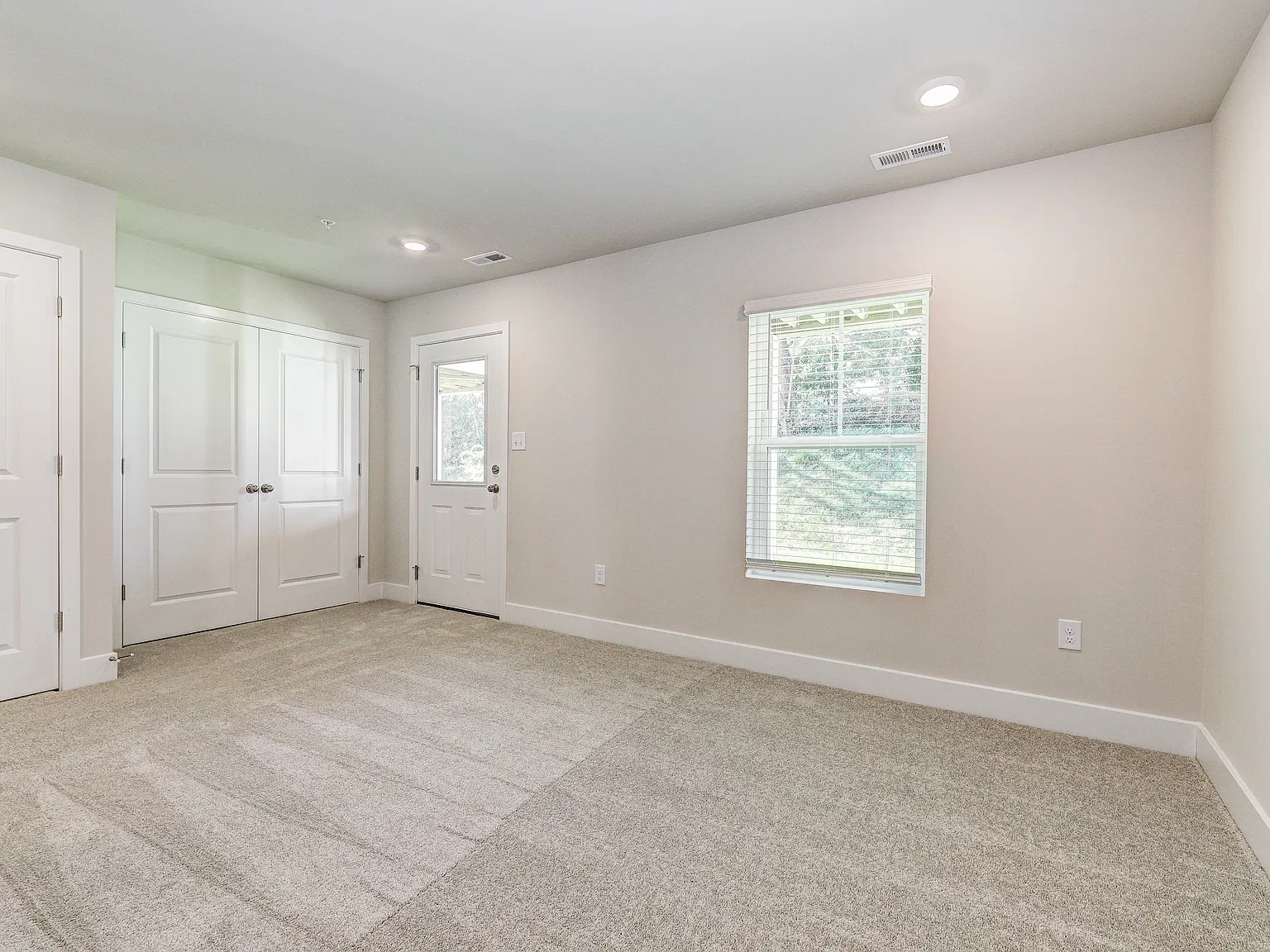 3 bed, 1806 sqft, $2,795 — Photo 4