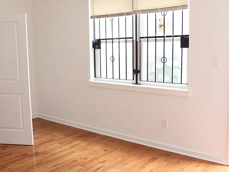 1503 W Seybert St #B — Photo 14