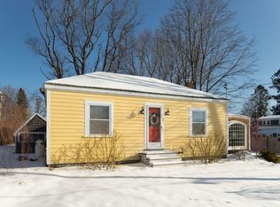 2 Pleasant Ave, Eliot, ME 03903