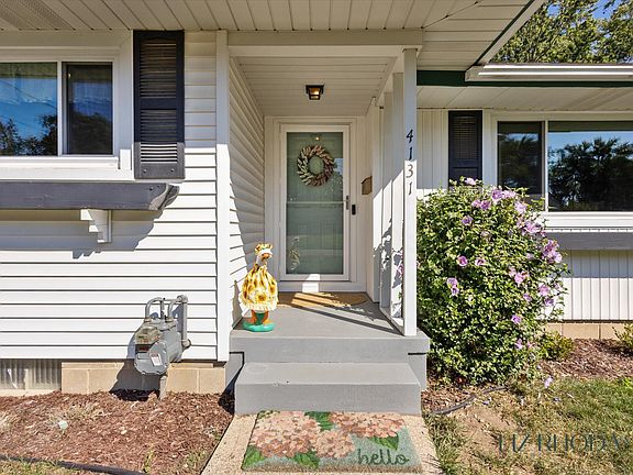 5th image of 4131 Pineview St SW