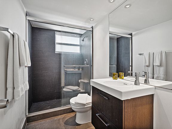 5th image of 801 Meridian Ave APT 2A