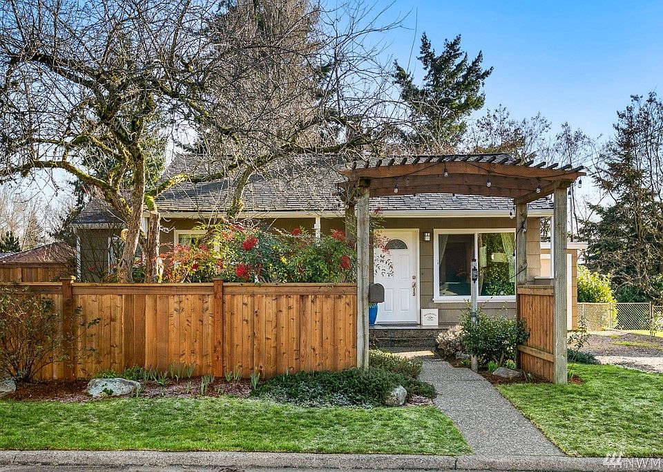 1st image of 15316 26th Ave NE
