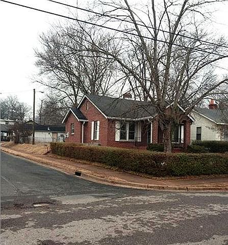 2nd image of 1100 N 7th St