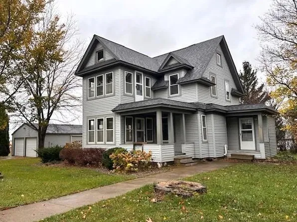 207 S Lake St, Belview, MN 56214