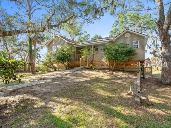 100 Little Horse Island Dr, St Helena Is, SC 29920