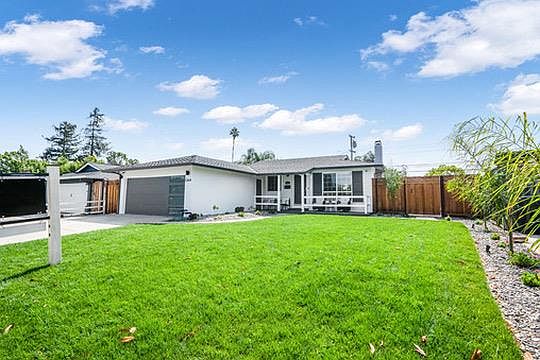 4th image of 1364 Bouret Dr