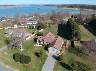 601 Old Point Rd, Chester, MD 21619