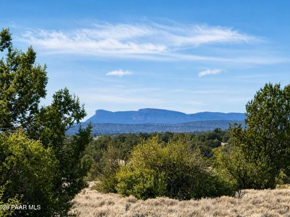 78 N Miller Rd, Seligman, AZ 86337