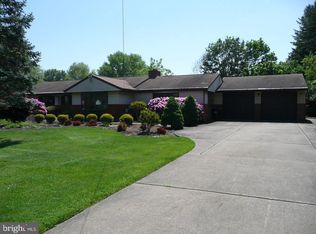 213 Fairway Rd, Ambler, PA 19002