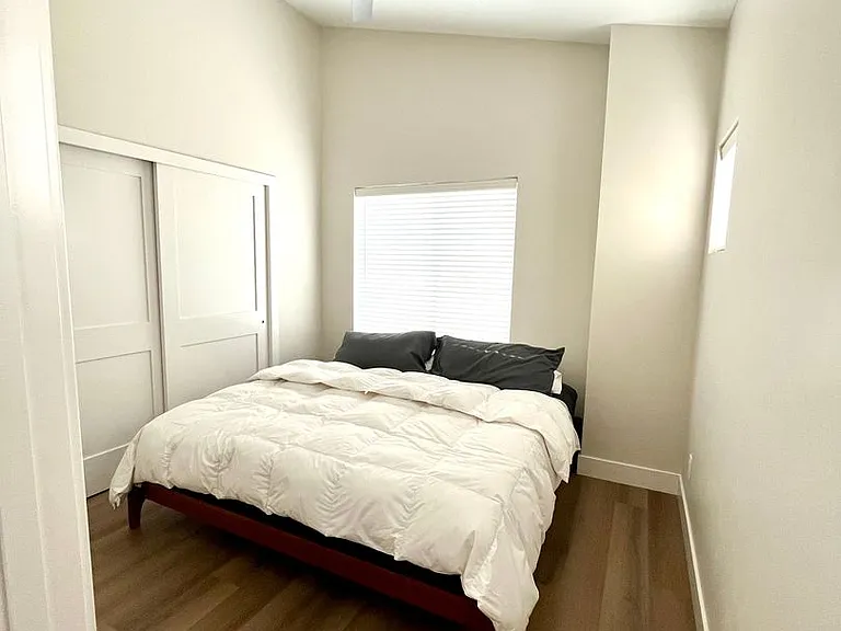 107 Park Ave — Photo 6