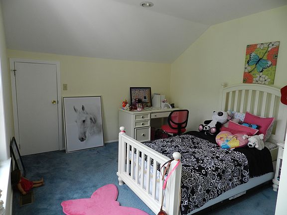4th image of 265 De Rose Ct