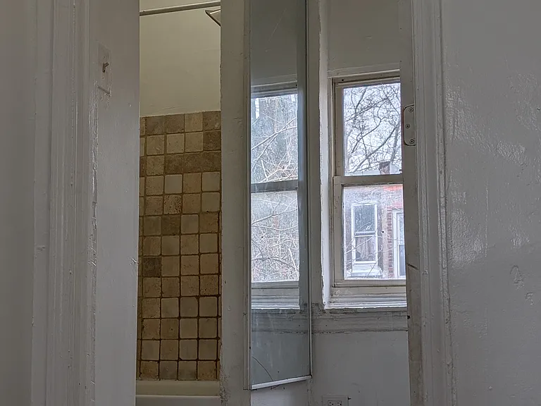 1621 S Frazier St — Photo 14
