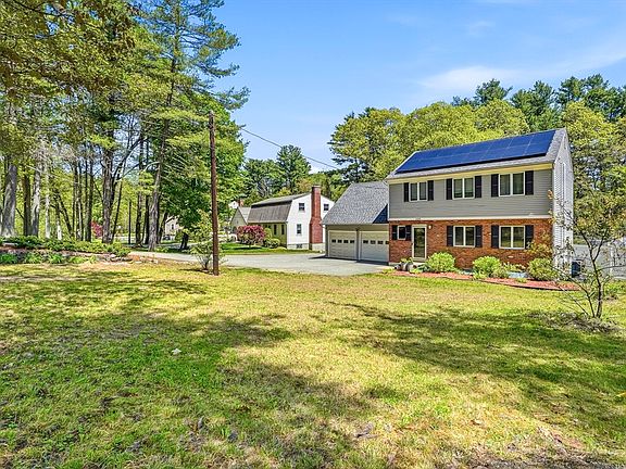 3rd image of 1239 Edgell Rd