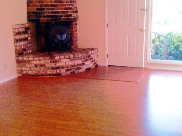 49 Kingston Ln, Cotati, CA 94931