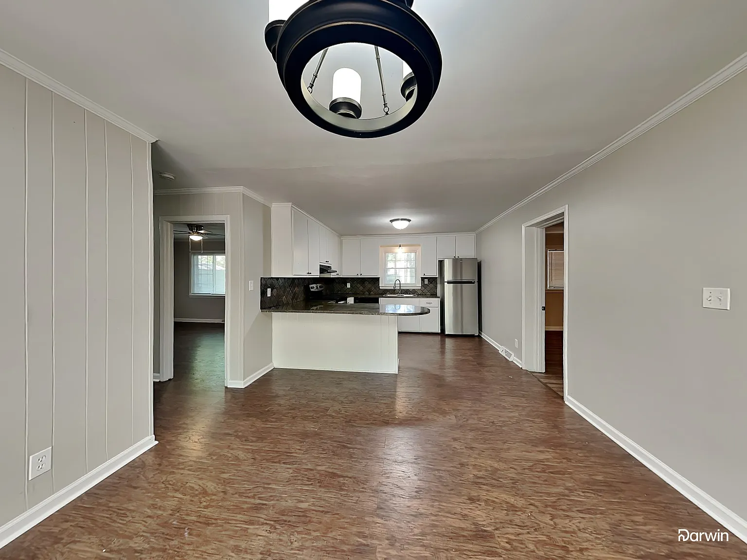 4 bed, 1.0 bath, 1566 sqft, $1,905 — Photo 3