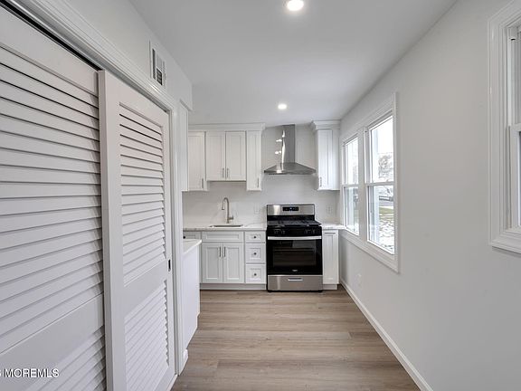 3rd image of 120 Belshaw Avenue