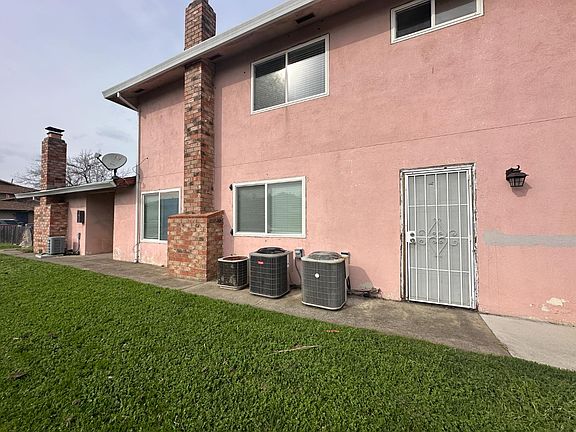 4th image of 67 Nedra Ct