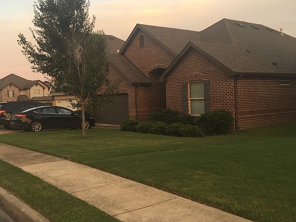 2nd image of 1011 Belle Meade Blvd