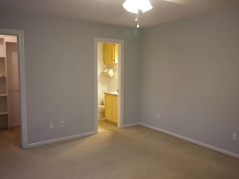 2911 Cedar Creek Rd #A — Photo 12