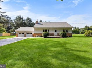 25 Tindall Rd, Robbinsville, NJ 08691