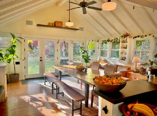 1499 Country Club Rd, Hood River, OR 97031