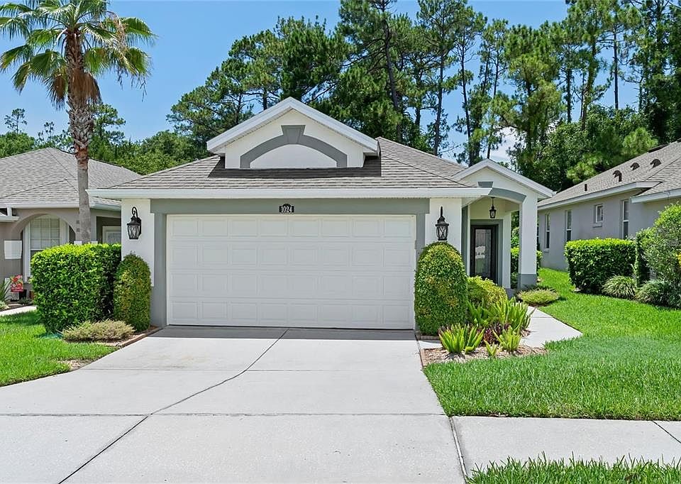 1st image of 1024 Saint Ives Ct