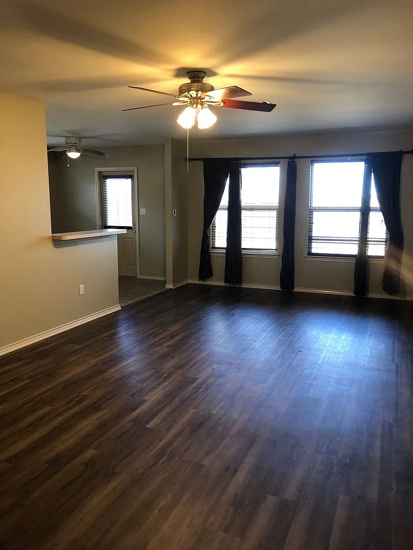 317 Clydesdale Lane — Photo 1