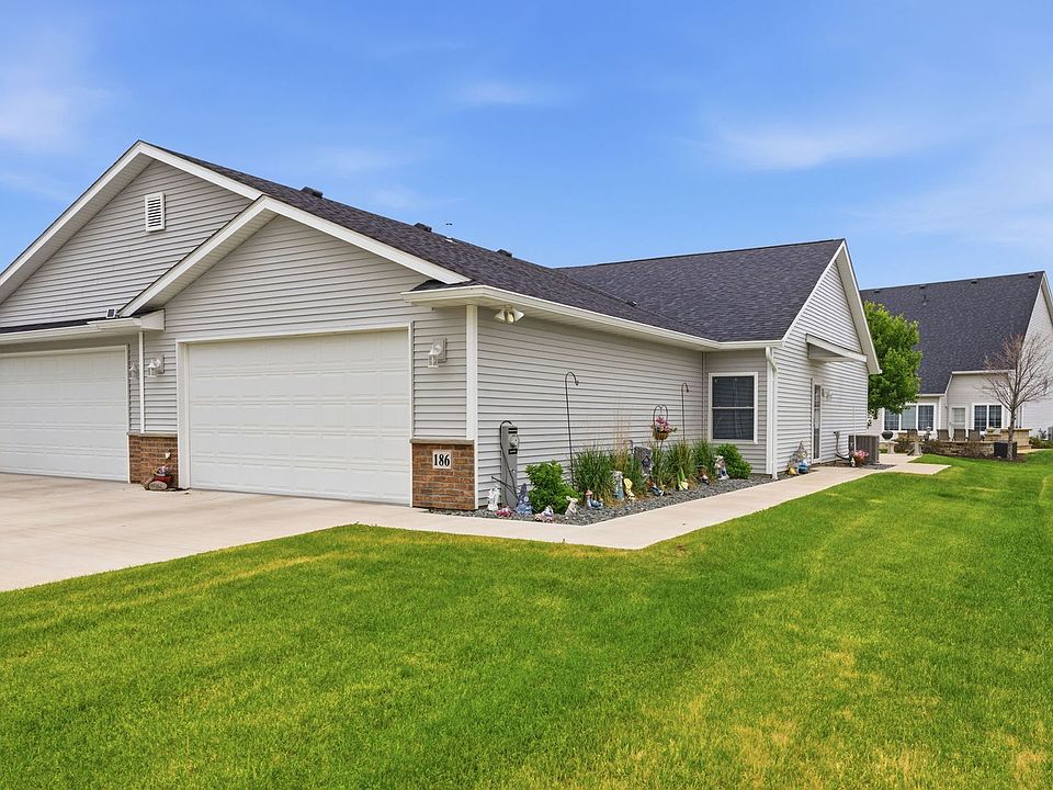1st image of 186 Beacon Harbor Cir #186